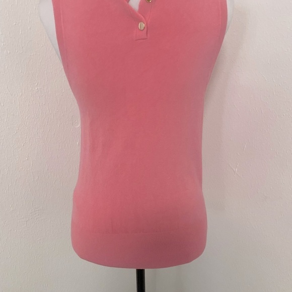 Zara Women’s Medium Pink Knit Sleeveless SweaterWith Gold Snap Button Closure - Picture 4 of 11
